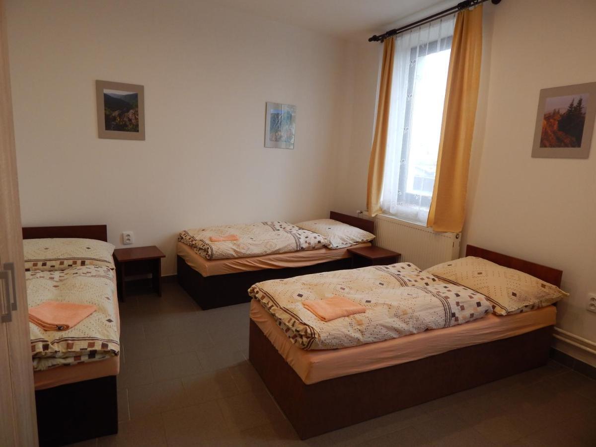 Penzion U Kasnych Mnisek pod Brdy Exterior photo